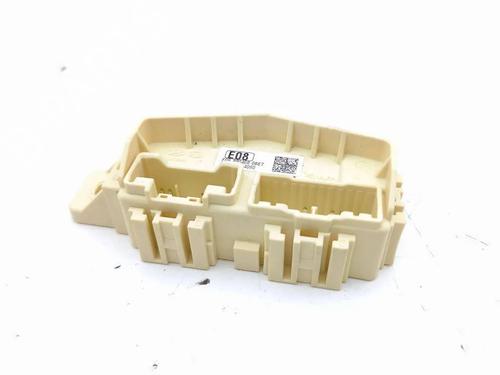 Used Fuse box Fuse box 32674825 32674825
