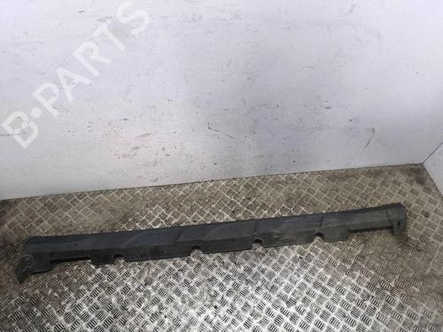 Used Right sideskirt Right sideskirt 37481677 37481677