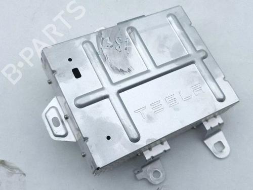 Electronic module TESLA MODEL Y (5YJY) EV | BP40191996M83 - Image 3