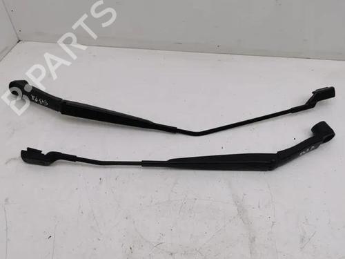 Used Front wipers mechanism NISSAN JUKE (F16_) 1.6 Hybrid (143 hp) 28865020
