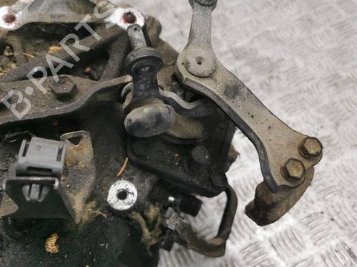 Gearbox TOYOTA AVENSIS (_T25_) 2.2 D-CAT (ADT251_, ADT251R) | BP28906211M3 