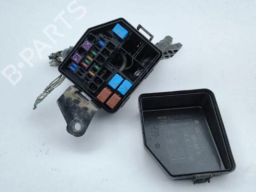 Used Fuse box Fuse box 36198317 36198317