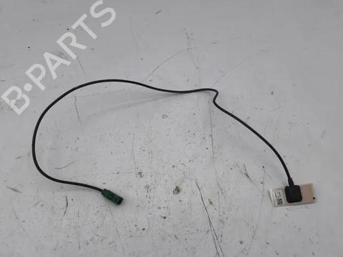 Antenne/Base TESLA MODEL S (5YJS) 60 (306 hp) 28862963