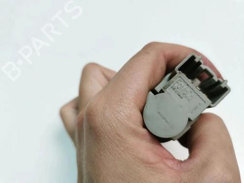 Electronic sensor VOLVO V40 Hatchback (525) T4 | BP33258082M84 - Image 4