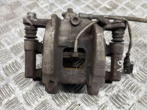 Used Right front brake caliper Right front brake caliper 36085874 36085874