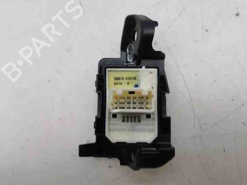 Mirror switch NISSAN QASHQAI II (J11, J11_) 1.5 dCi | BP28861979I25