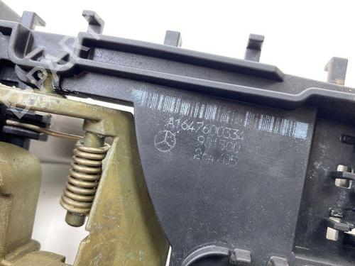Rear left exterior door handle MERCEDES-BENZ M-CLASS (W164) ML 320 CDI 4-matic | BP28889576C130 