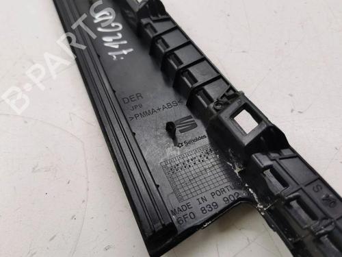 Door moulding trim SEAT IBIZA V (KJ1, KJG) 1.0 TSI | BP28896942C150 
