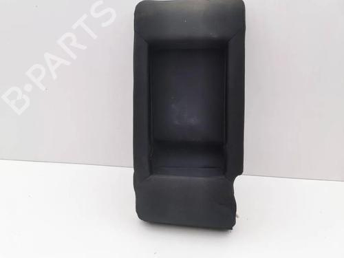 Used Armrest / Center console Armrest / Center console 36347328 36347328