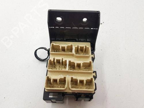 Used Fuse box Fuse box 38247516 38247516