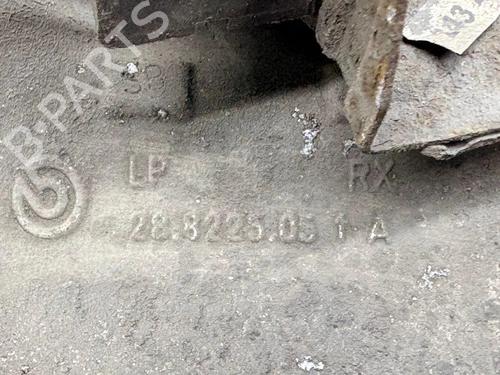 Left front steering knuckle MASERATI QUATTROPORTE V 4.7 S | BP33531838M25 - Image 9