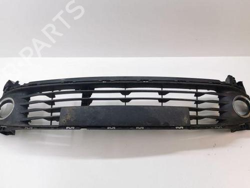 Used Grille RENAULT CLIO IV (BH_) 1.5 dCi 90 (90 hp) 28869752