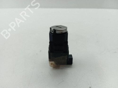 Used Tailgate lock Tailgate lock TOYOTA COROLLA Verso (ZER_, ZZE12_, R1_) 2.2 D-4D (AUR10_, AUR10R) (177 hp) 40192289 40192289