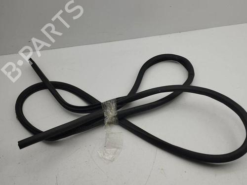 Used Rubber door seal NISSAN QASHQAI II (J11, J11_) 1.3 DIG-T (140 hp) 28897192