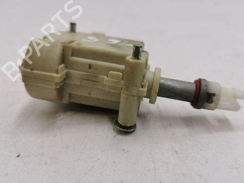 Fuel door actuator AUDI A8 D3 (4E2, 4E8) 4.2 quattro | BP28841822E18