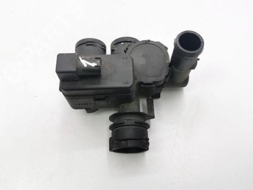 Used Thermostat housing MERCEDES-BENZ CLS (C219) CLS 320 CDI (211 hp) 28903394