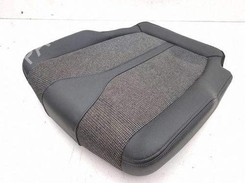 Used Rear seat Rear seat 37689938 37689938