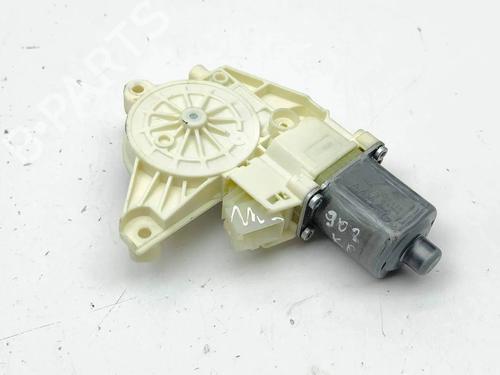 Left front window motor INFINITI Q30 1.5 D | BP33664573E21 - Image 5