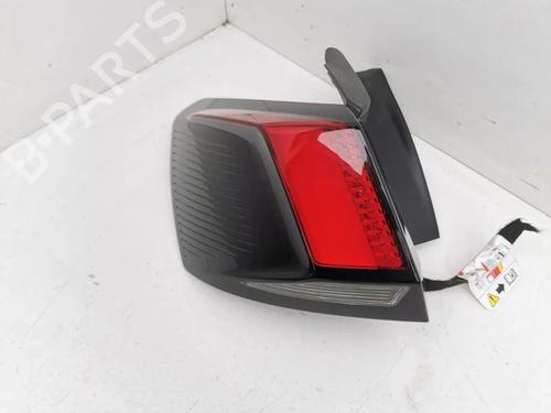 Used Left taillight Left taillight PEUGEOT 3008 II SUV (MC_, MR_, MJ_, M4_) 1.6 BlueHDi 120 (120 hp) 33256993 33256993