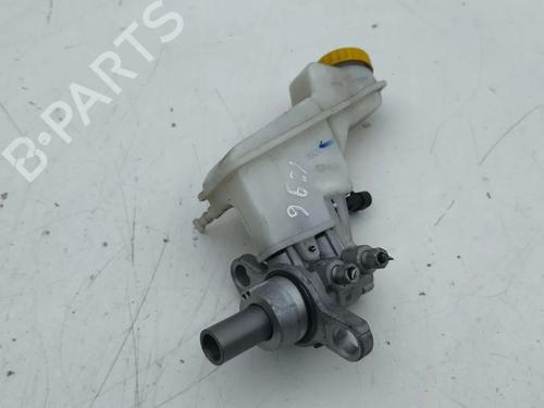 Used Brake master cylinder Brake master cylinder 32677329 32677329