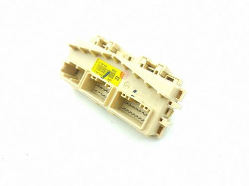 Used Fuse box Fuse box 38243299 38243299