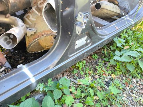 Right sideskirt CITROËN C-CROSSER (VU_, VV_) 2.2 HDi | BP28872219C114 