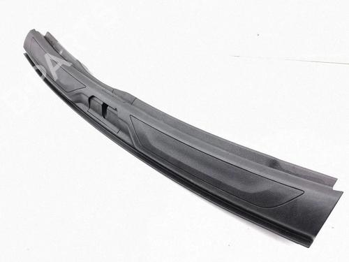 Used Boot lining Boot lining MASERATI LEVANTE SUV (M161) 3.0 S Q4 (430 hp) 40151118 40151118