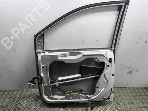 Right front door CHRYSLER VOYAGER IV (RG, RS) 2.8 CRD | BP28890684C3 