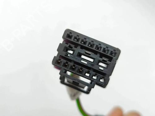 Left front seat SKODA OCTAVIA IV (NX3, NN3, PV3) 1.0 TSI e-TEC | BP36203920C15 - Image 6