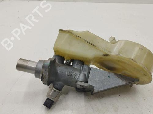 Used Brake master cylinder MERCEDES-BENZ R-CLASS (W251, V251) R 320 CDI 4-matic (251.022, 251.122) (224 hp) 28903984