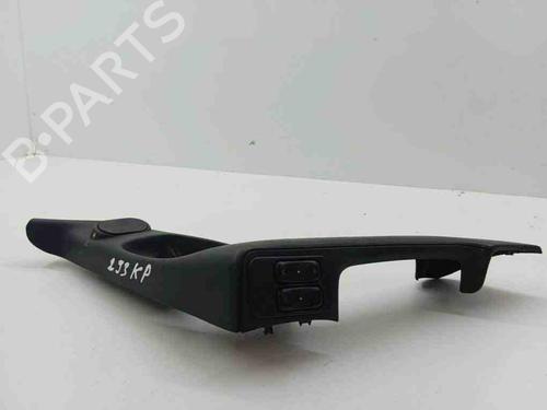 Mando elevalunas trasero izquierdo OPEL ASTRA G Estate (T98) 1.7 DTI 16V (F35) (75 hp) 28903076