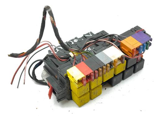 Used Fuse box MERCEDES-BENZ S-CLASS (W220, V220) S 400 CDI (220.028, 220.128) (250 hp) 28871626