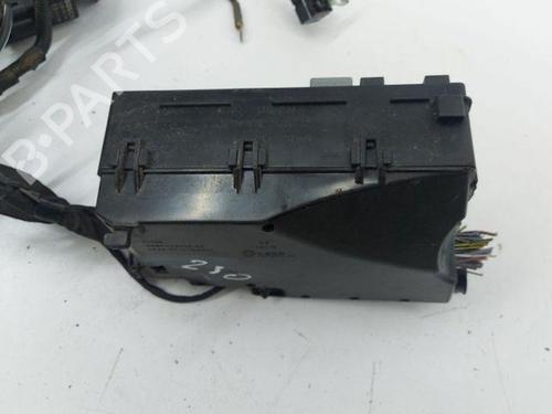 Fuse box VOLVO V40 Hatchback (525) D4 | BP28842904E1 