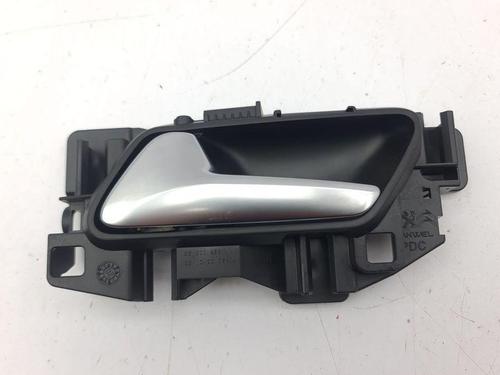 Used Rear left interior door handle PEUGEOT 2008 II (UD_, US_, UY_, UJ_, UR_, UC_) 1.2 PureTech 130 (USHNS, URHNS) (130 hp) 28879388