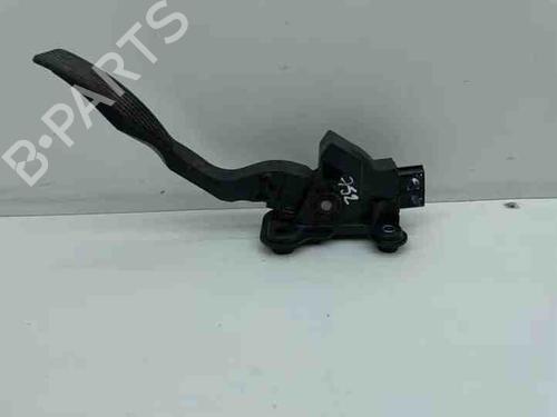 Used Pedal MITSUBISHI OUTLANDER II (CW_W) 2.0 4WD (147 hp) 28858821