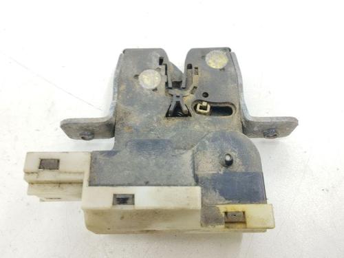 Used Tailgate lock NISSAN MICRA III (K12) 1.5 dCi (82 hp) 28892569