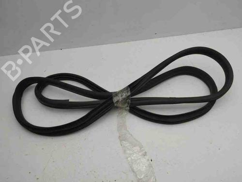Used Rubber door seal HYUNDAI i40 I CW (VF) 1.7 CRDi (116 hp) 28900269