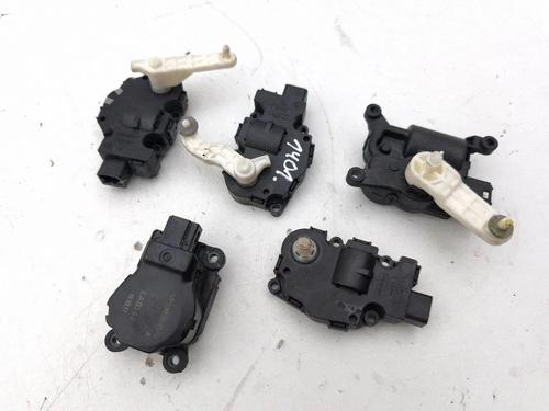 Electronic module JAGUAR E-PACE (X540) 2.0 D180 AWD | BP38241031M83 - Image 4