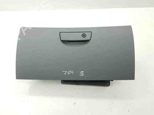 Used Glove box CHRYSLER 300C Touring (LX, LE) 5.7 (340 hp) 28847182