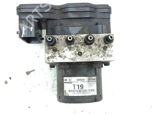 Used ABS pump HYUNDAI SANTA FÉ III (DM, DMA) 2.2 CRDi 4WD (197 hp) 28902023