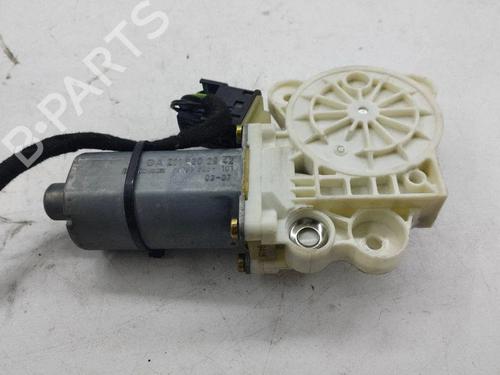 Used Left front window motor Left front window motor MERCEDES-BENZ E-CLASS T-Model (S211) E 320 T CDI (211.226) (204 hp) 40232555 40232555