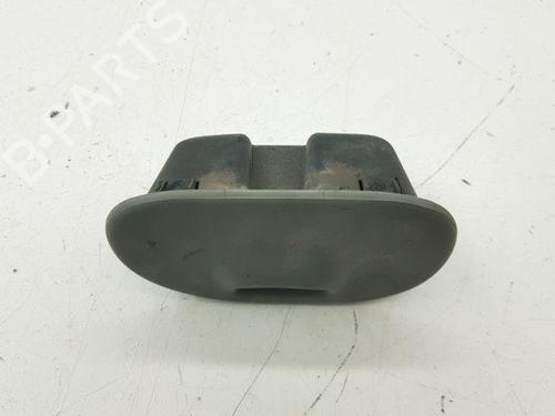 Used Ashtray RENAULT SCÉNIC I MPV (JA0/1_, FA0_) 2.0 16V (JA1D, JA17) (140 hp) 28871328