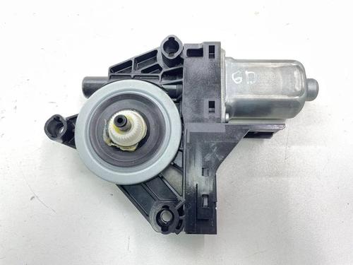 Used Right rear window motor Right rear window motor 28890215 28890215