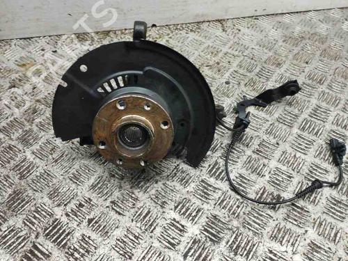 Used Right front steering knuckle RENAULT CLIO V (B7_) 1.3 TCe 130 (B7MF) (131 hp) 28896984