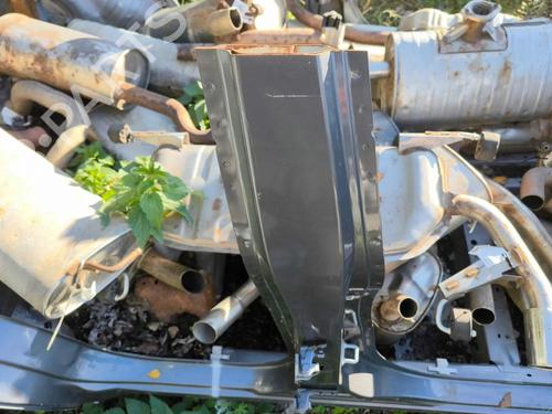 Right sideskirt CITROËN C-CROSSER (VU_, VV_) 2.2 HDi | BP28872219C114 