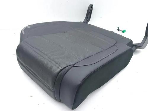 Used Rear seat Rear seat 33224893 33224893