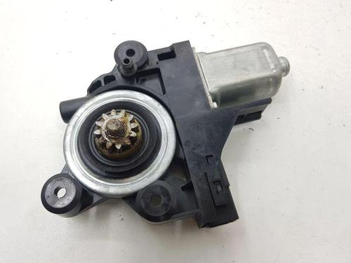 Left rear window motor VOLVO V70 II (285) D5 | BP28903436E23 