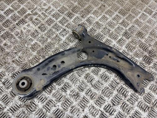 Used Right front suspension arm Right front suspension arm 36065601 36065601