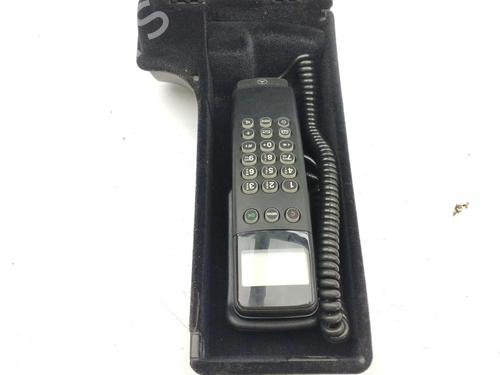Armrest / Center console MERCEDES-BENZ S-CLASS (W220, V220) S 320 CDI (220.026, 220.126) | BP28872363I20 
