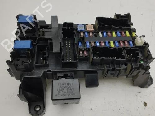 Used Fuse box SUZUKI GRAND VITARA II (JT, TE, TD) 1.9 DDiS All-wheel Drive (JT419, TD44, JB419WD, JB419XD,... (129 hp) 28842423